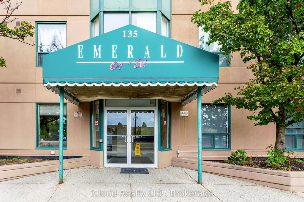 135 Hillcrest Avenue 903, Mississauga