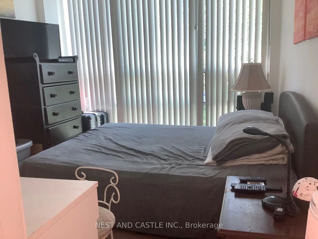 70 Absolute Avenue 132, Mississauga
