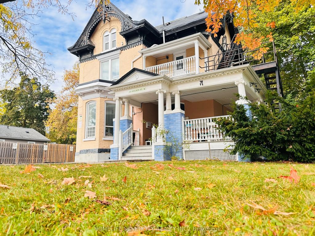 50 Nelson Street W 4, Brampton