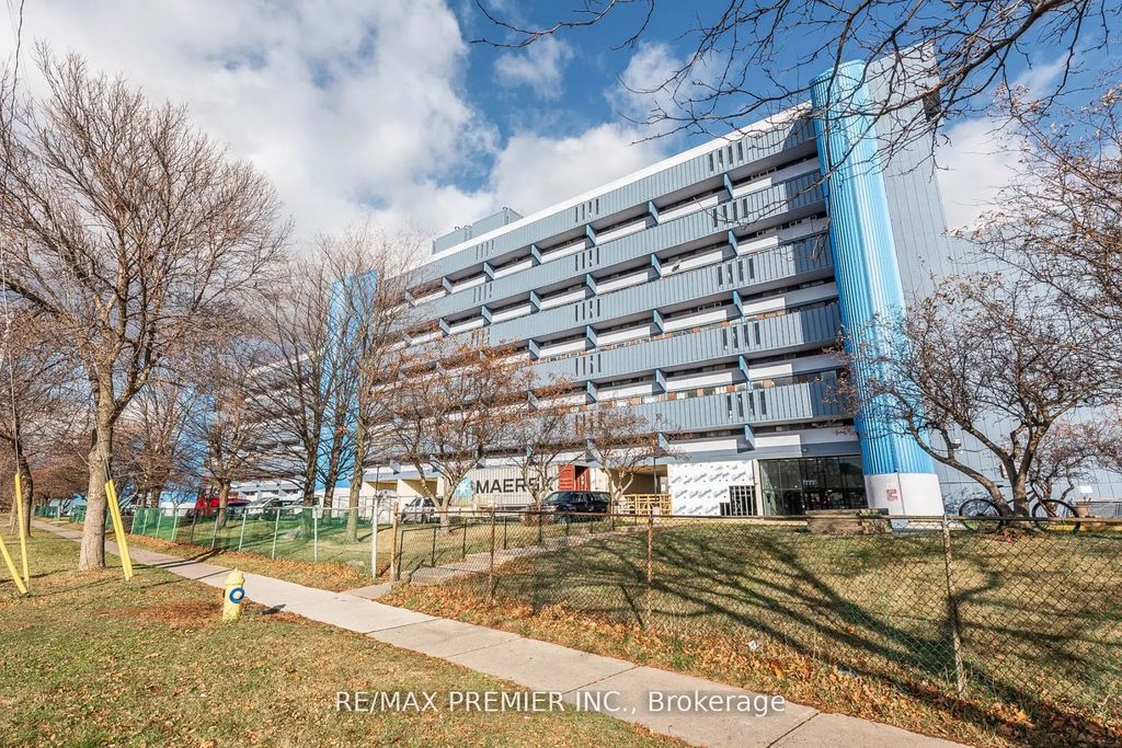 4673 Jane Street 807, Toronto W05
