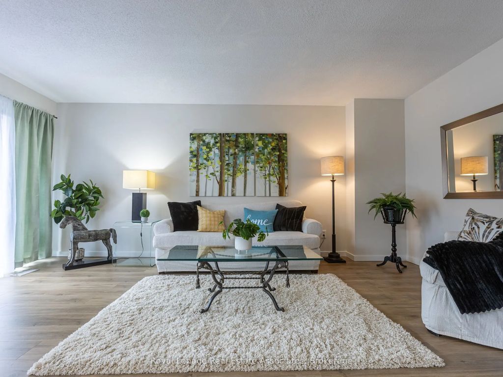 2605 Woodchester Drive 57, Mississauga