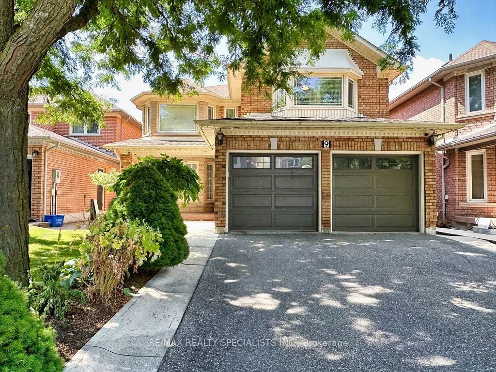 9 Siesta Court, Brampton