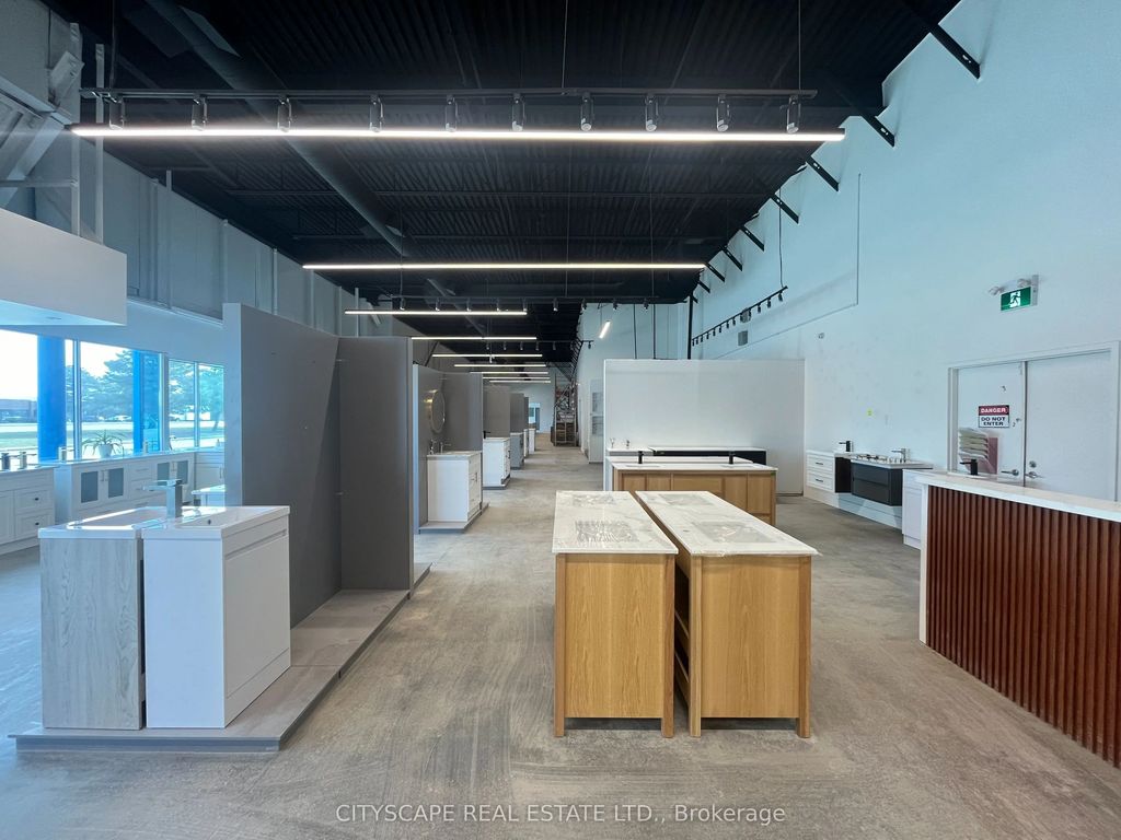 6150 Dixie Road 4 & 4a, Opt B, Mississauga