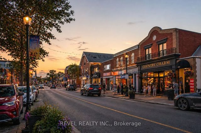 296 Queen Street S A, Mississauga