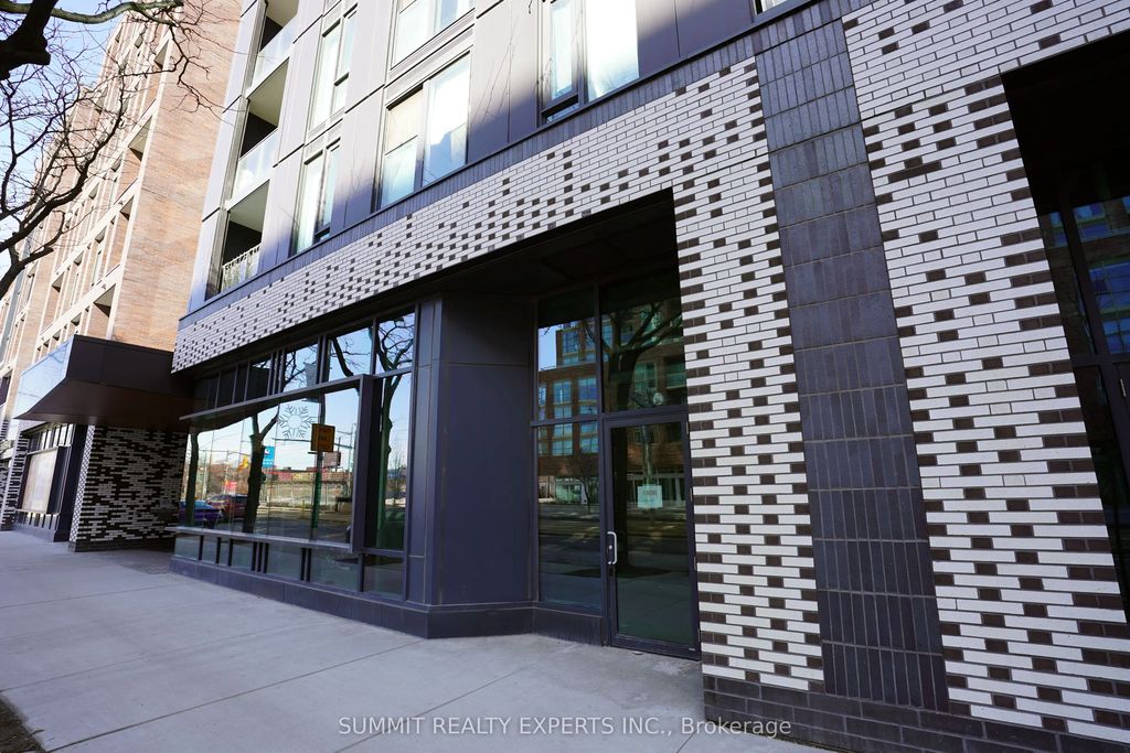 1806 St. Clair Avenue W, Toronto W03