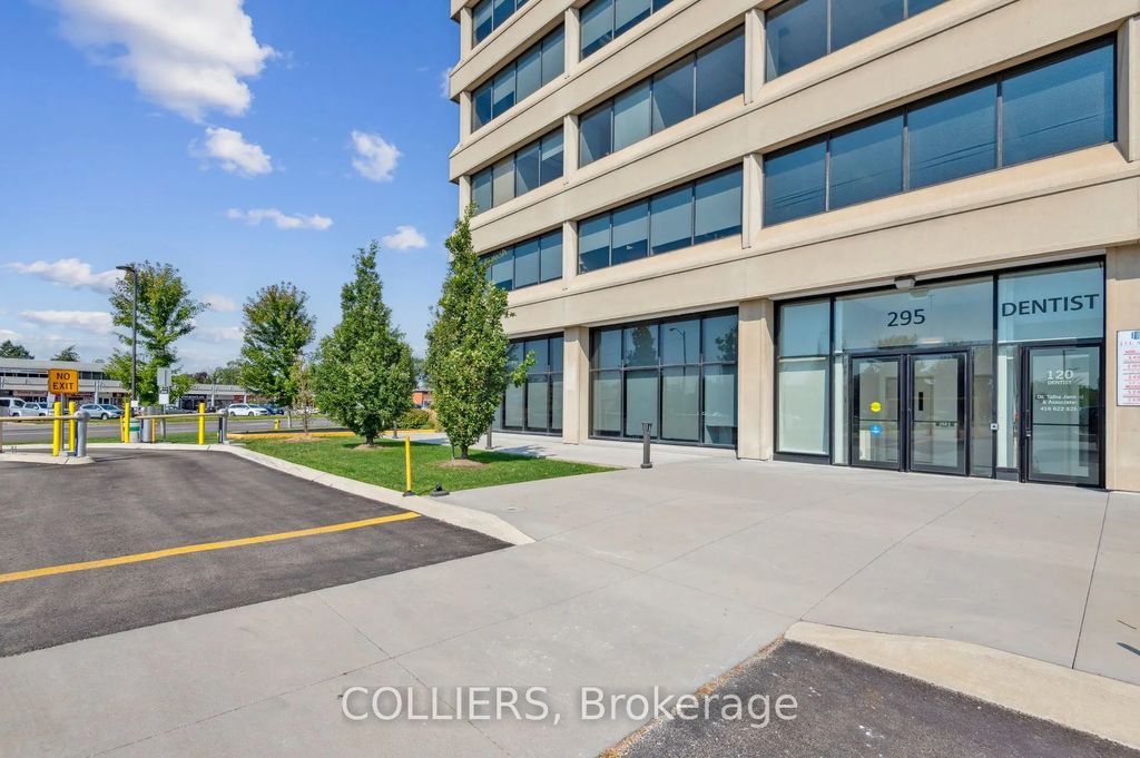 295 The West Mall N/a 215, Toronto W08