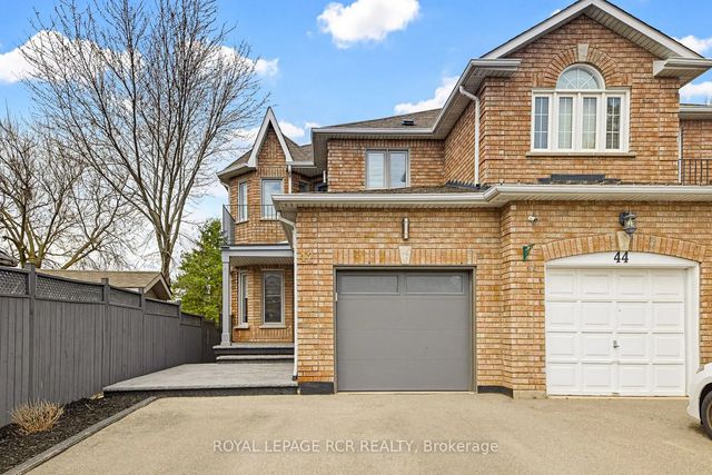 42 Archbury Circle, Caledon