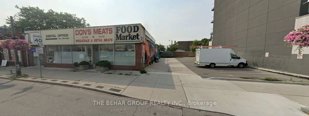 1749 St. Clair Avenue W, Toronto W03