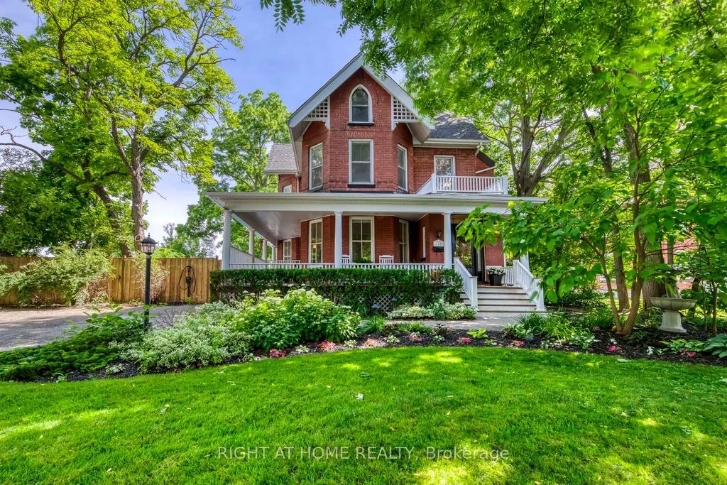 118 Main Street S, Brampton