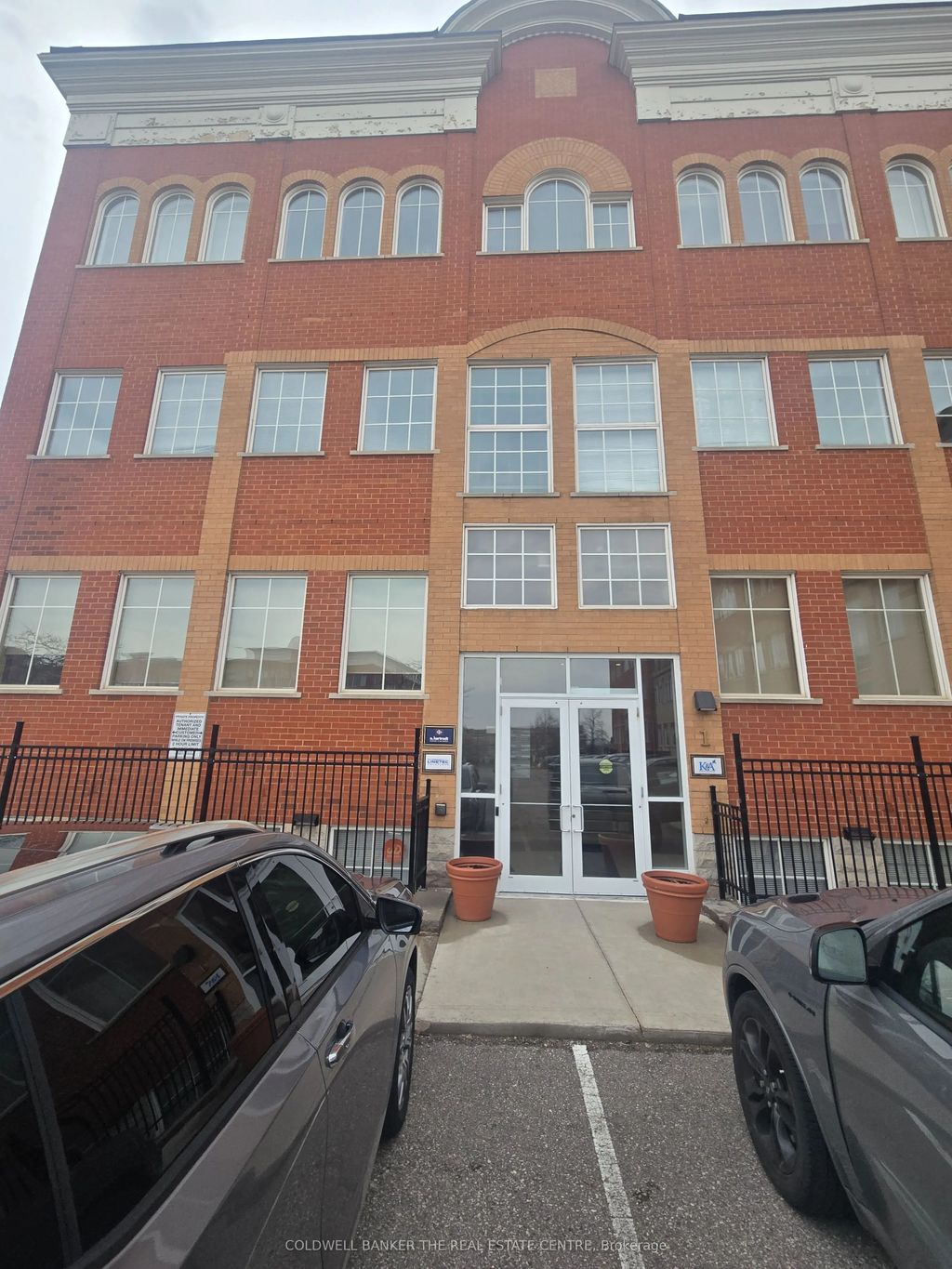 5025 Orbitor Drive 1/300, Mississauga