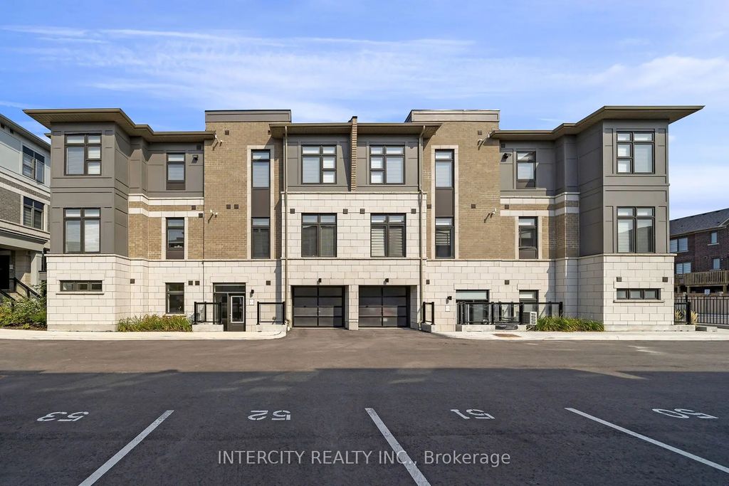 60 Halliford Place 701, Brampton