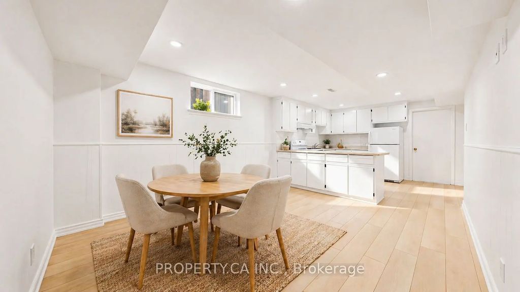 1469 Brentano Boulevard, Mississauga