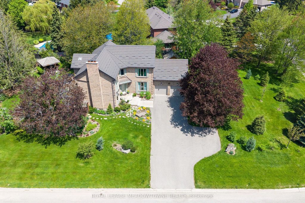 16 Oak Ridge Drive, Halton Hills