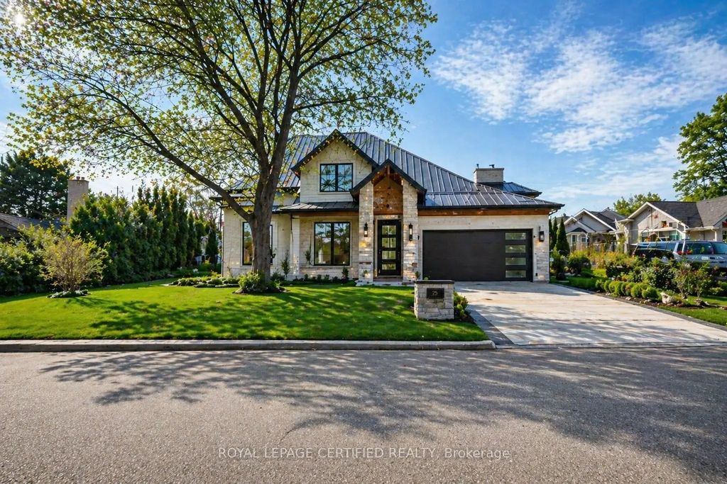 1348 Hollyrood Avenue, Mississauga
