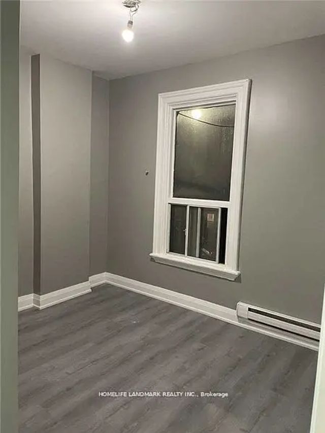 271 Dunn Avenue 2, Toronto W01