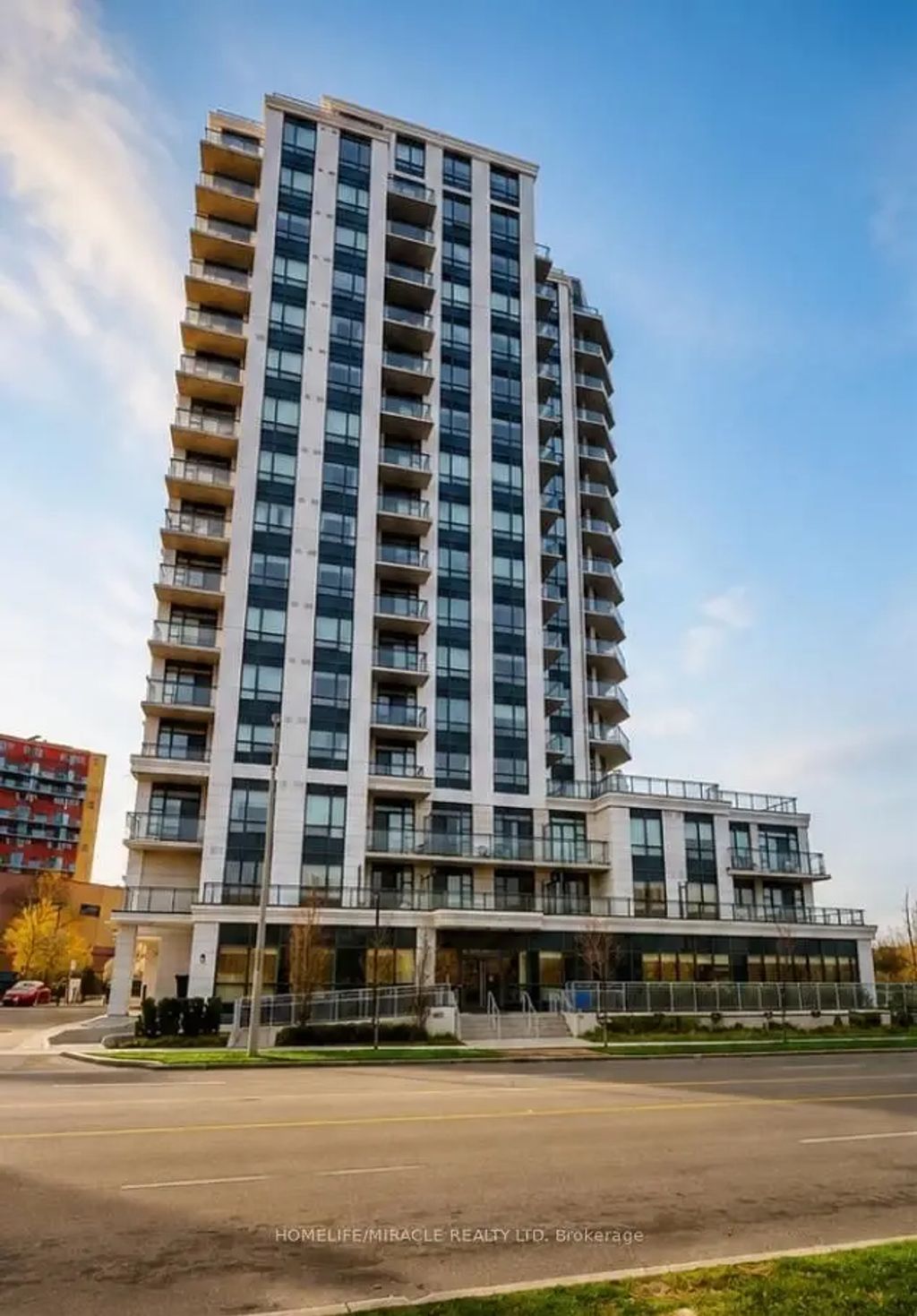 840 Queens Plate Drive 1512, Toronto W10