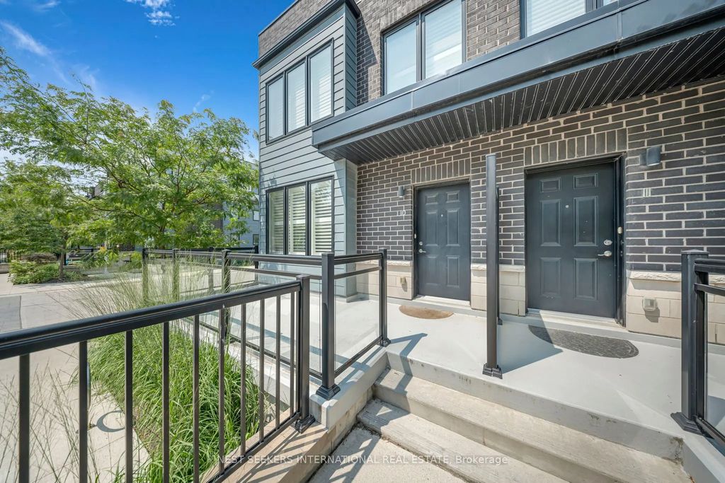 2212 Bromsgrove Road 10, Mississauga