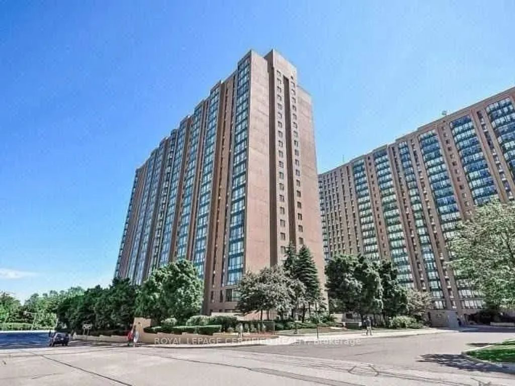145 Hillcrest Avenue 910, Mississauga