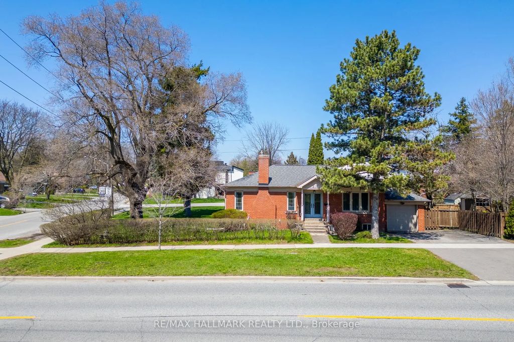 200 Berry Road, Toronto W07