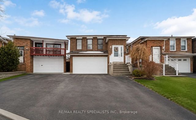 52 Maplehurst Square, Brampton