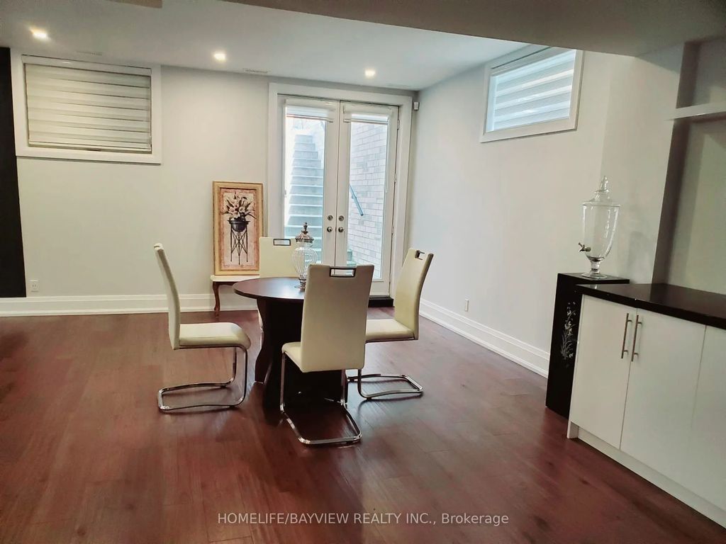 11 Walnut Crescent Lower Level, Toronto W06