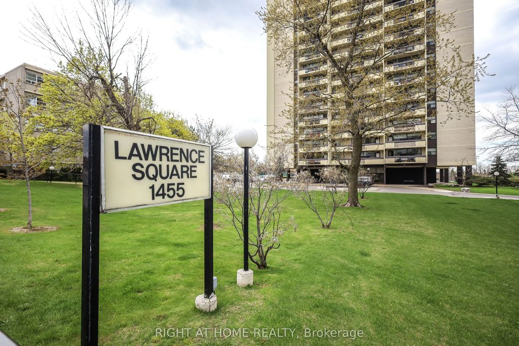 1455 Lawrence Avenue W 207, Toronto W04