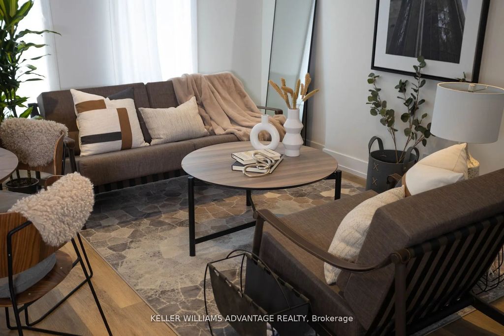 12 Batavia Avenue Unit 3, Toronto W03