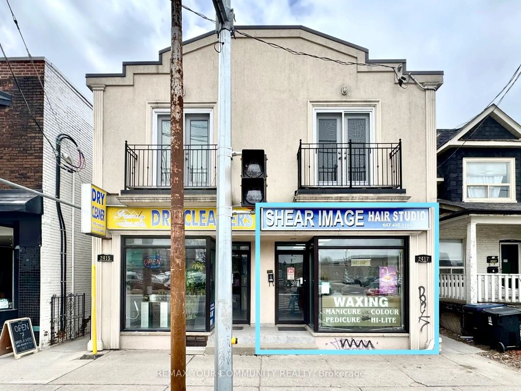 2417 Dundas Street W Main, Toronto W02