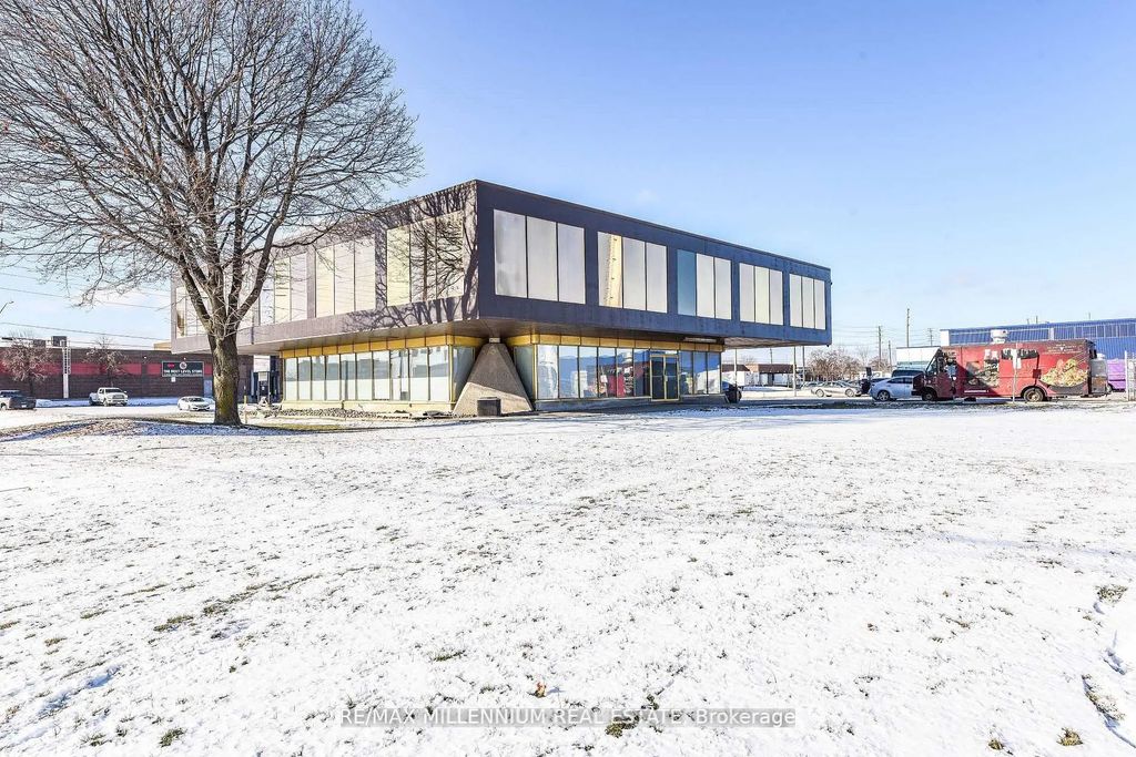 1300 Steeles Avenue 202, Brampton