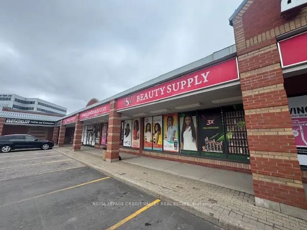 200 County Court Boulevard B02-b03, Brampton
