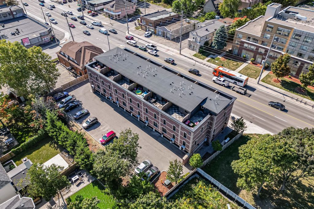 760 Lakeshore Road E 213, Mississauga