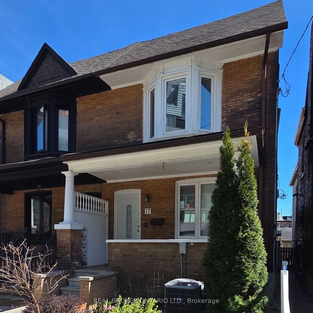 17 Howard Park Avenue, Toronto W01