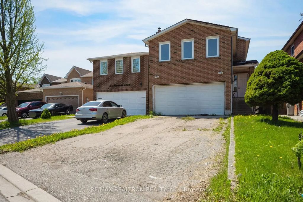 6 Albemarle Court, Brampton