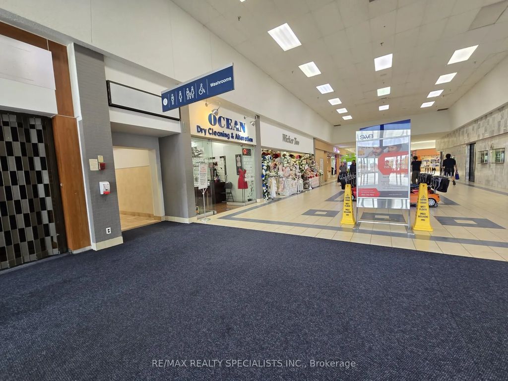 499 Main Street S 25, Brampton