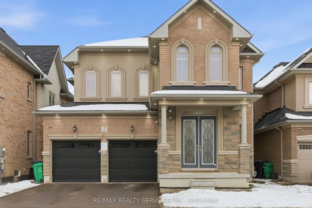 7 Caboose Street, Brampton