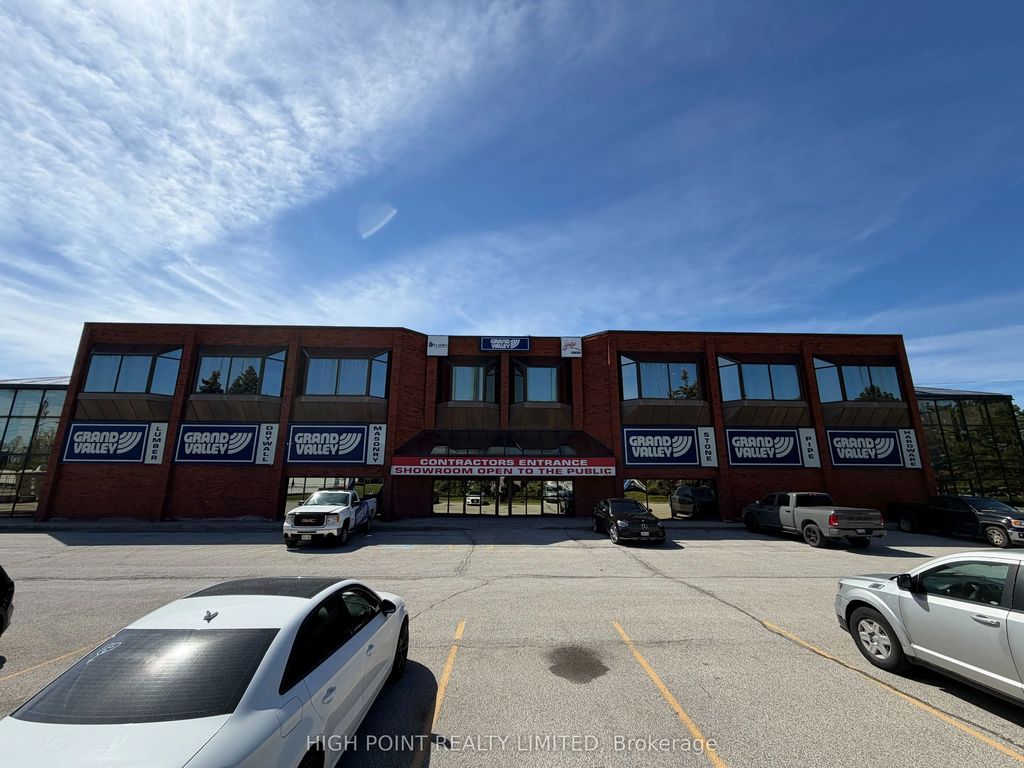 4701 Steeles Avenue W, Toronto W05
