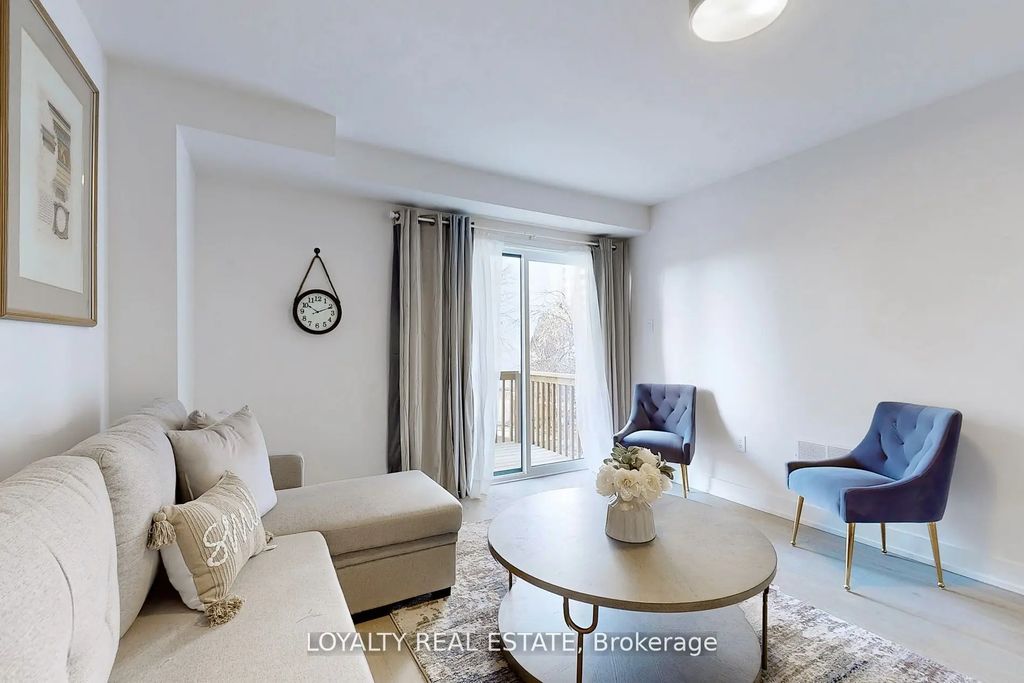 38a Monclova Road, Toronto W05
