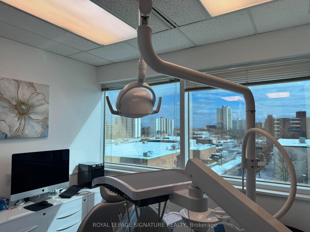 71 King Street W Unit 405, Mississauga