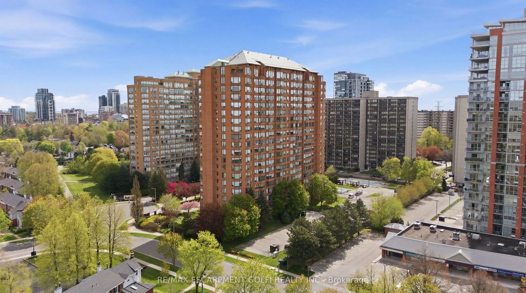 1270 Maple Crossing Boulevard 208, Burlington