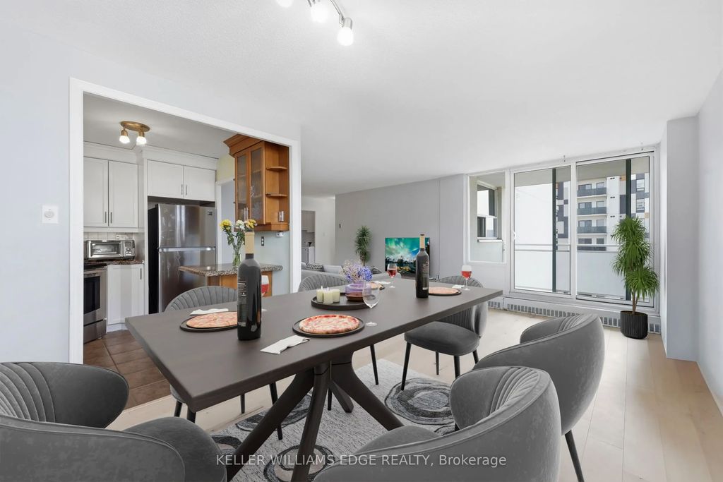 2345 Confederation Parkway 703, Mississauga