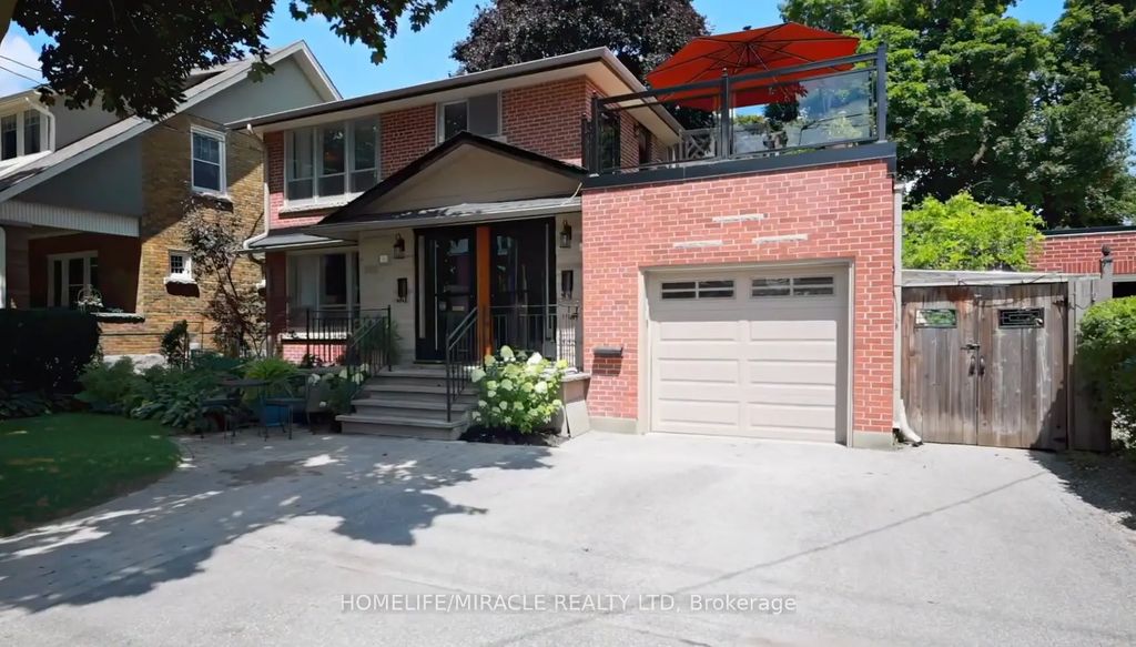 34 Elizabeth Street S A, Brampton