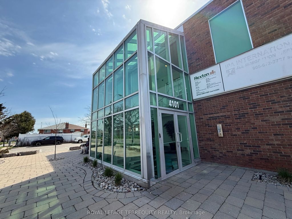 4101 Steeles Avenue W 200, Toronto W05