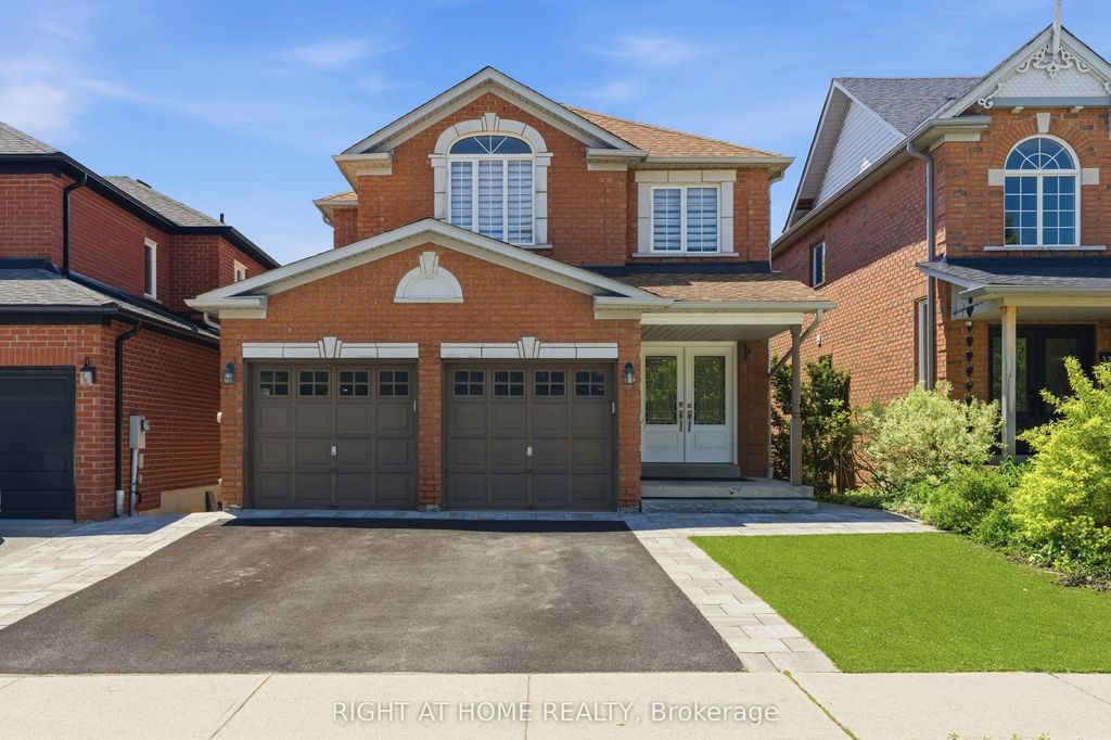 182 Mowat Crescent, Halton Hills