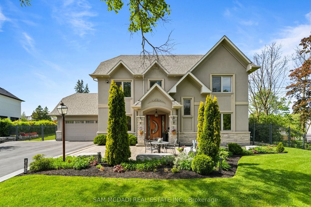 2411 Thorn Lodge Drive, Mississauga