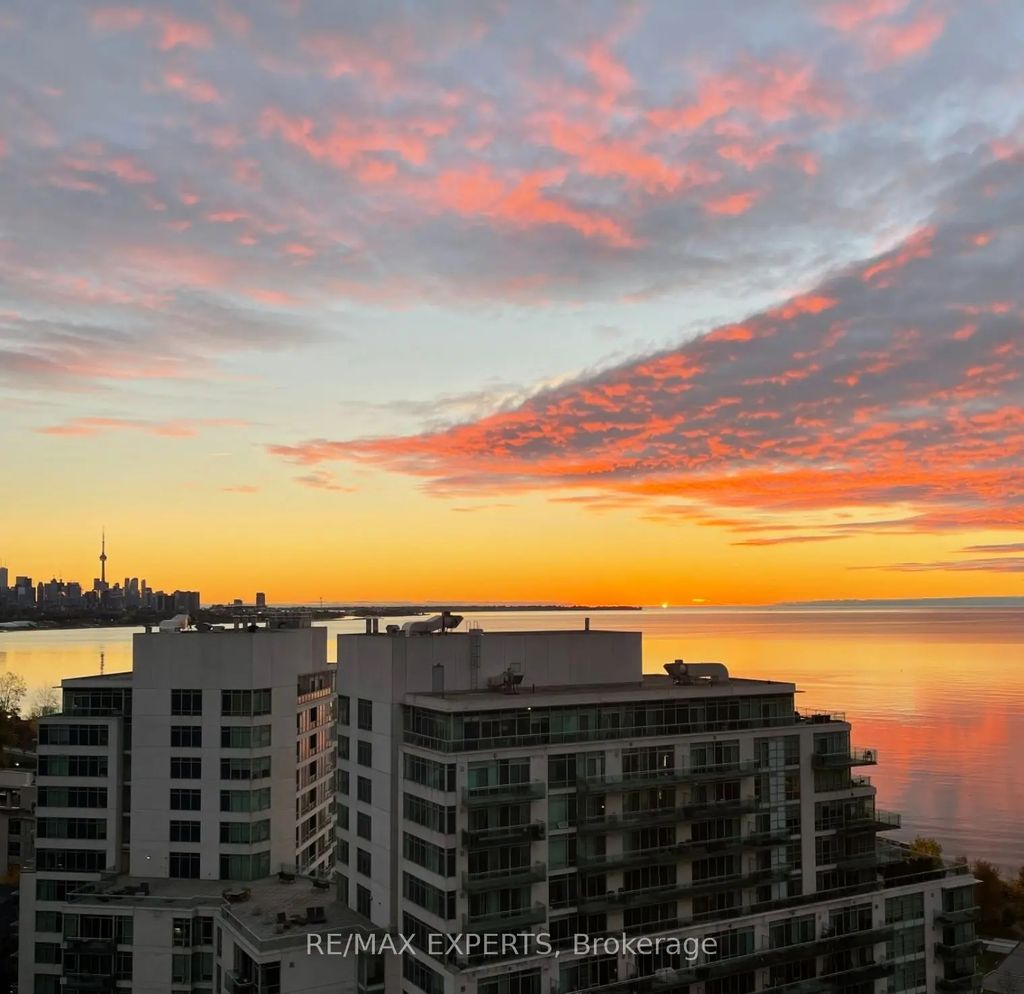 2083 Lakeshore Boulevard W 1509, Toronto W06