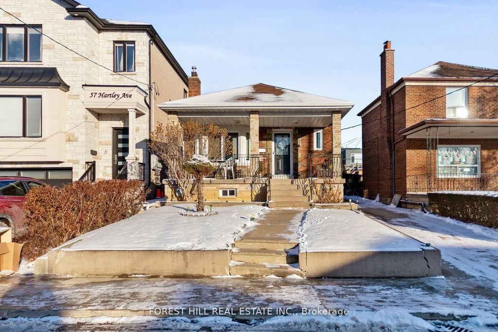 55 Hartley Avenue Main, Toronto W04