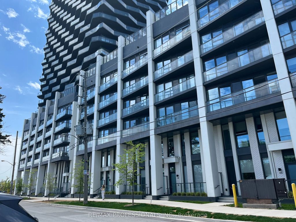 36 Zorra Street 3009, Toronto W08