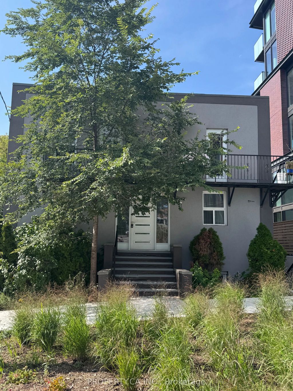 22 Brad Street, Toronto W02