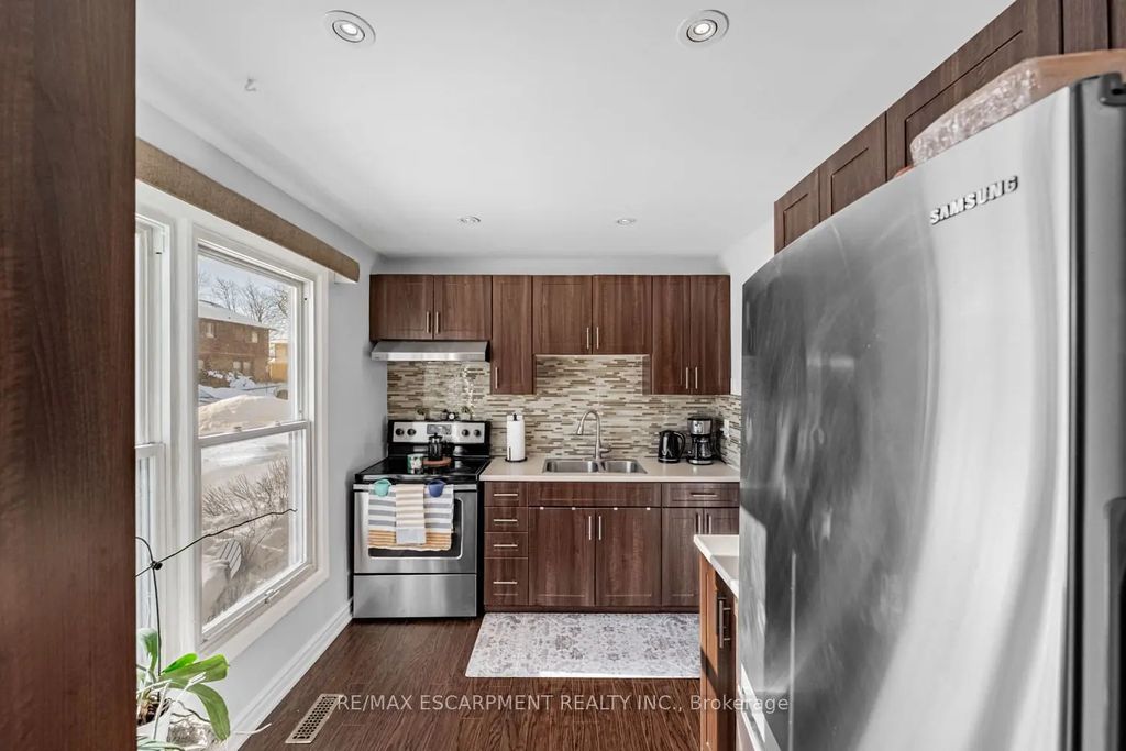 6650 Falconer Drive 19, Mississauga