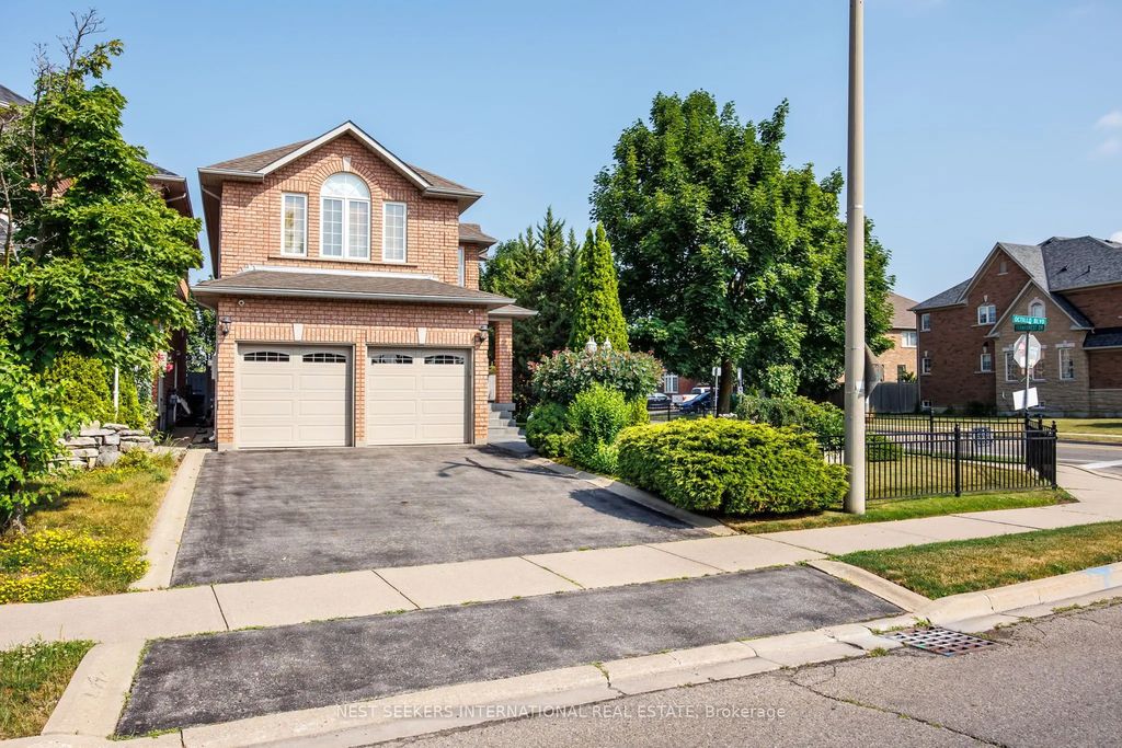 422 Fernforest Drive, Brampton